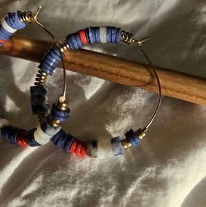 Lucky patriotic loop beads and stone earrings
